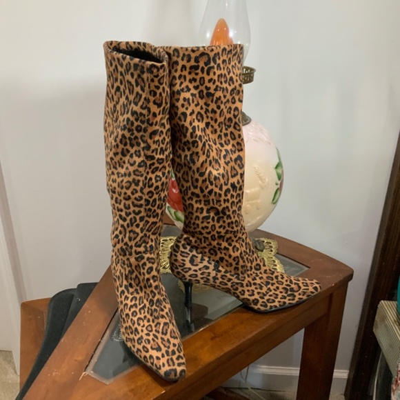 Rampage Leopard Pull On Tracy Pointed Toe Knee High Vintage Boots Size 8 - Picture 2 of 9